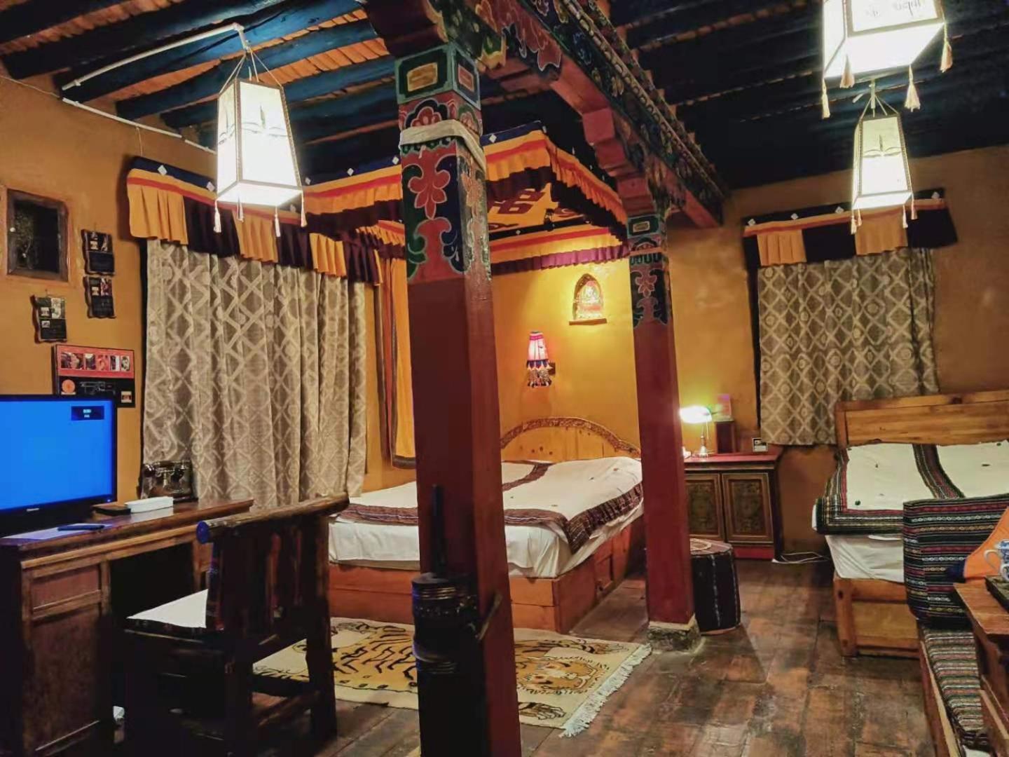 Shambhala Palace Hotel Lhasa Exterior photo