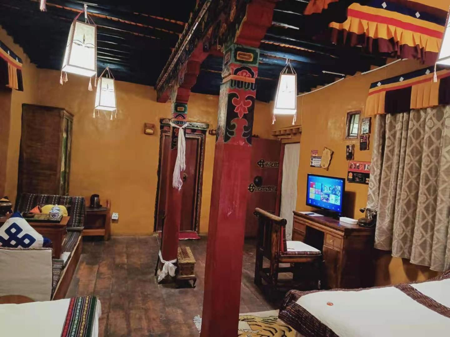 Shambhala Palace Hotel Lhasa Exterior photo